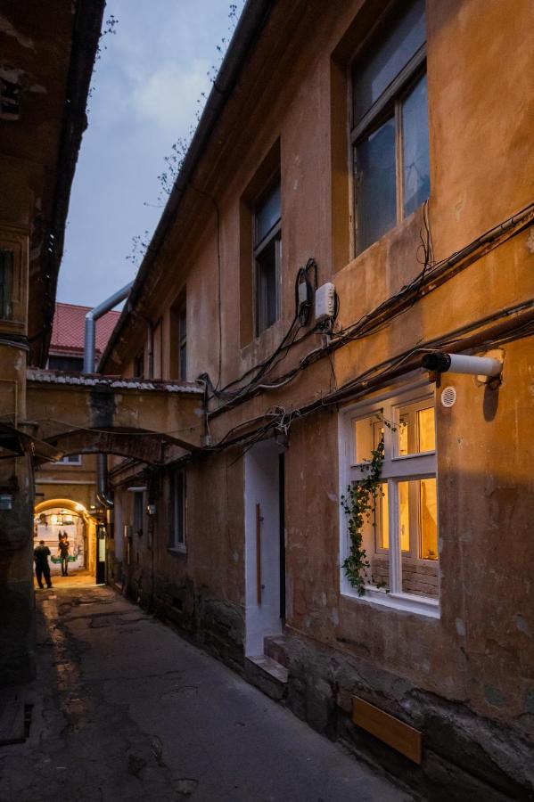 Cozee Studio - In Inima Brasovului Exterior foto